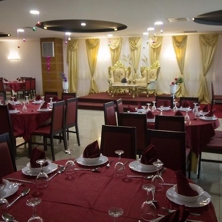 Complexe Touristique Bouzour Hotell Mostaganem Exteriör bild