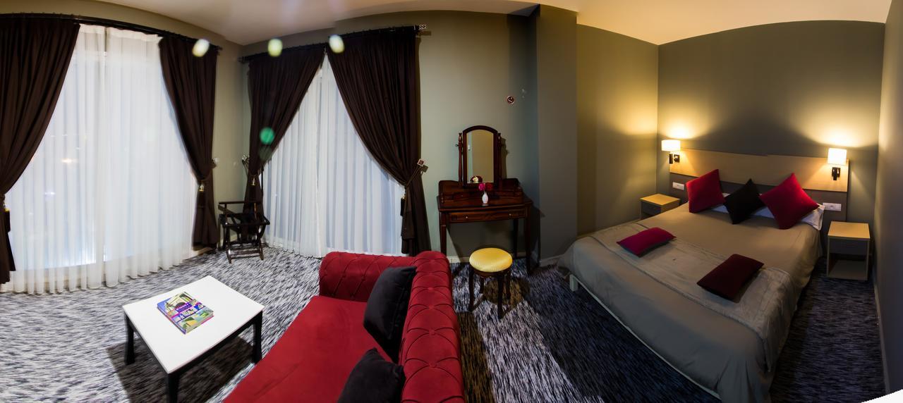 Complexe Touristique Bouzour Hotell Mostaganem Exteriör bild